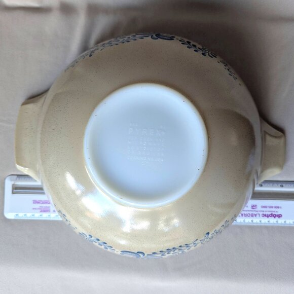 Vintage Pyrex Homestead, 1970s Blue Design Speckled Beige Cinderella Set of 4 - Picture 3 of 11